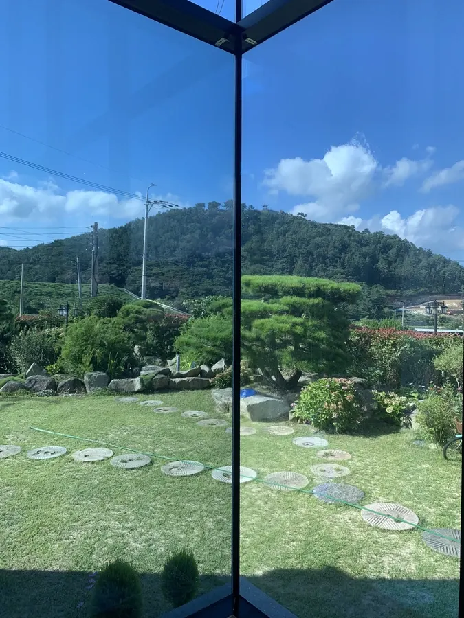 의정부 전원주택 거실 코너창 단열필름 시공 완료